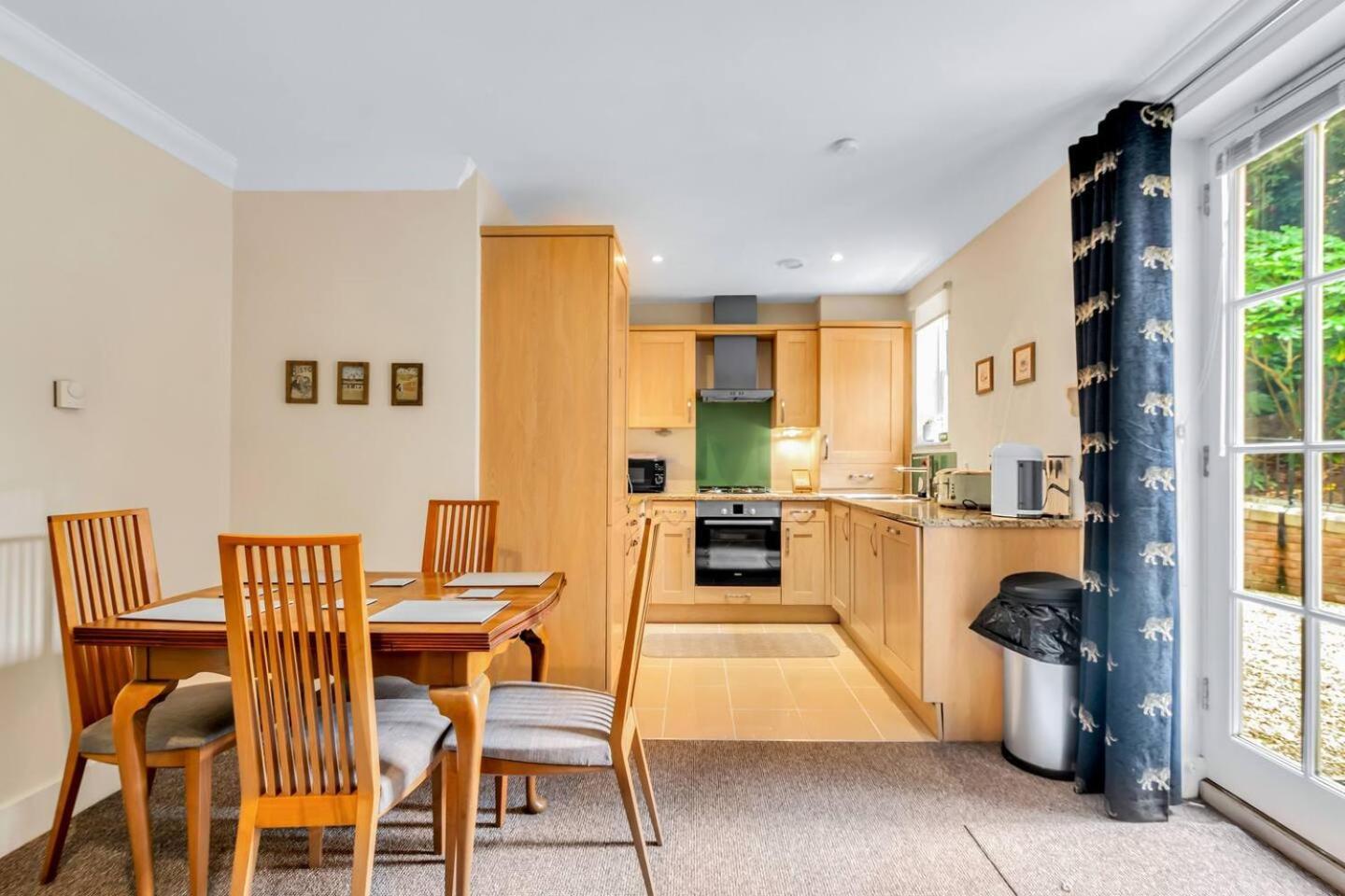 Pass The Keys Quiet 2-Bed Apartment On The Ground Floor カンタベリー エクステリア 写真