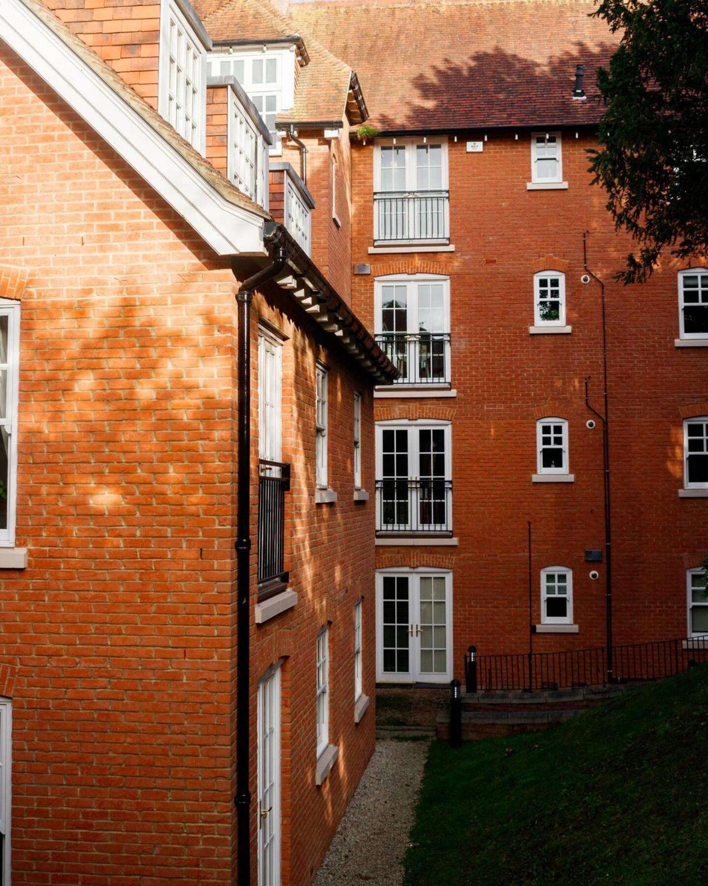 Pass The Keys Quiet 2-Bed Apartment On The Ground Floor カンタベリー エクステリア 写真